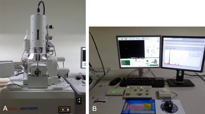 Figura 4. A) Microscopio Electrónico de Barrido de Campo de Alta Resolución JEOL JSM-7600F. B) Centro de comando para obtención de microimágenes. 